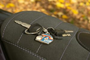 Why Slim Trackers Fit Better Than Keychains