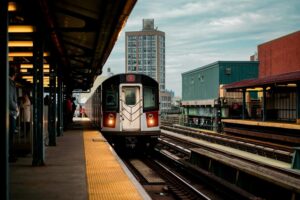 Smart Wallet Tracking for Commuters