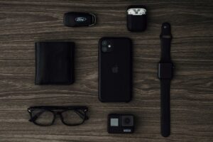 Thin Wallet Trackers and Battery Life
