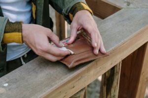 Tracking Wallets in Public Places